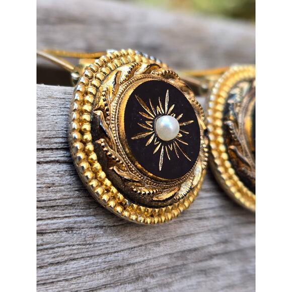 Vintage Victorian Sphinx Revival Faux Pearl Star Burst Gold Tone Clip Earrings - Picture 4 of 8